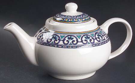 Capistrano Teapot & Lid