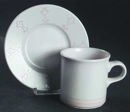 Carrara Flat Cup & Saucer Set