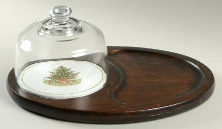 Christmas Heritage Oval Wood Cheeseboard W/Dome