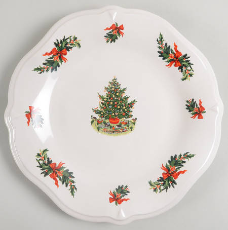 Christmas Heritage Sculpted Round Server/Chip Tray
