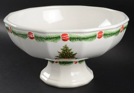 Christmas Heritage Pedestal Bowl
