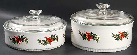 Christmas Heritage 4-Piece Bakeware Set (2 Bakers with Lids)