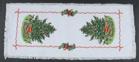 Christmas Heritage 12" X 29" Cloth Table Runner