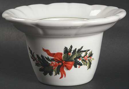 Christmas Heritage Candleholder