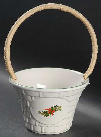 Christmas Heritage Medium Basket with Handle