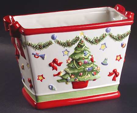 Christmas Heritage Sculpted Basket