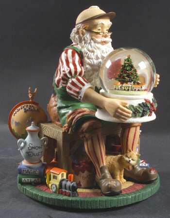 Christmas Heritage Santa Musical Figurine