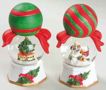 Christmas Heritage Snow Globe Salt & Pepper Set