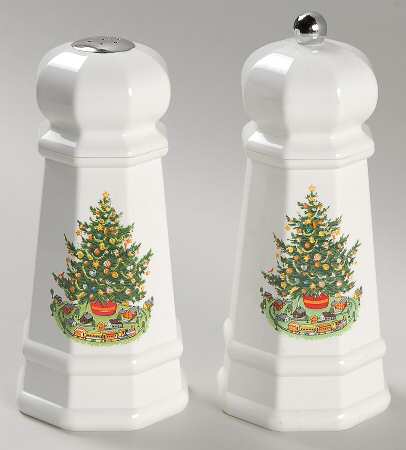 Christmas Heritage Plastic Salt & Pepper Mill Set