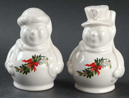 Christmas Heritage Figural Salt and Pepper