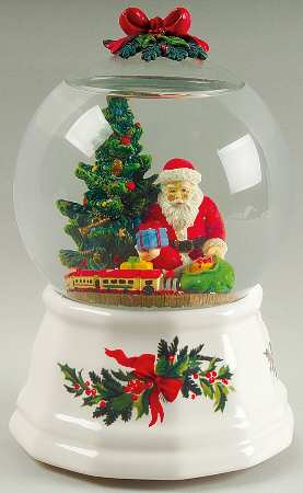 Christmas Heritage Snow Globe