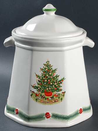 Christmas Heritage Large Cookie Jar/Canister & Lid