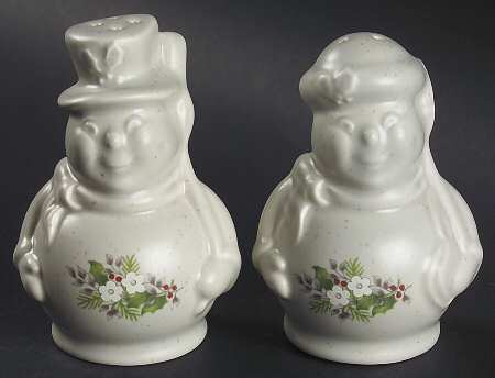 Christmas Heirloom Snow People Salt & Pepper Set