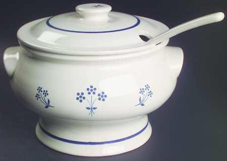 Country Fair Tureen & Lid w/Ladle
