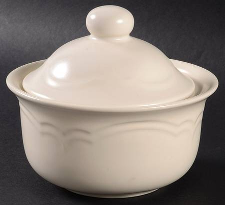 Color Medley Buff Matte Butter Tub & Lid