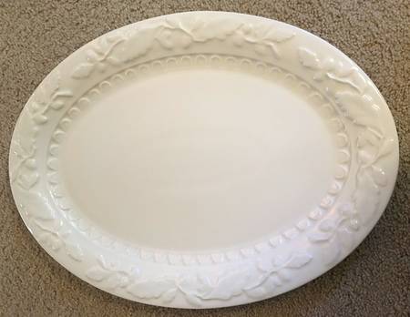 Color Medley Buff Matte 18" Embossed Oval Serving Platter