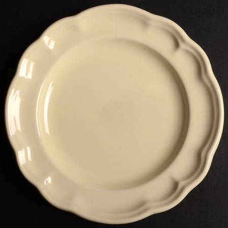 Color Medley Straw (Yellow) Salad Plate