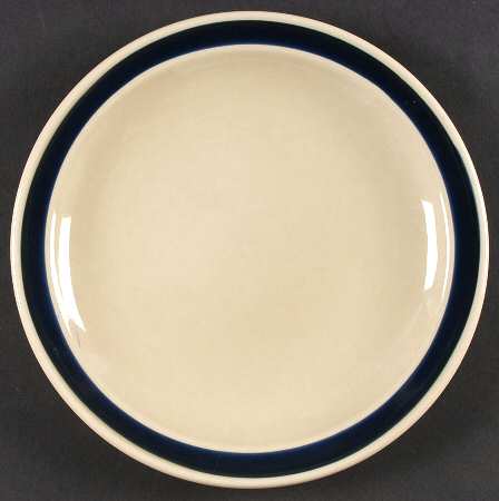 Compatibles Oatmeal and Blueberry Luncheon Plate
