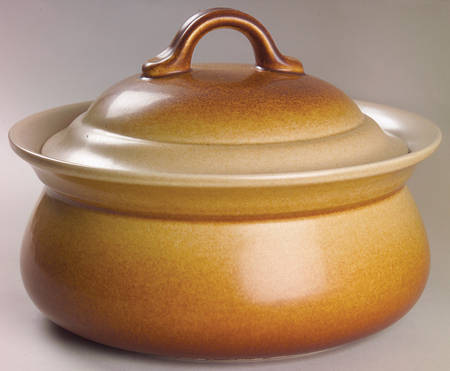 Cottage 2 Qt Round Covered Casserole