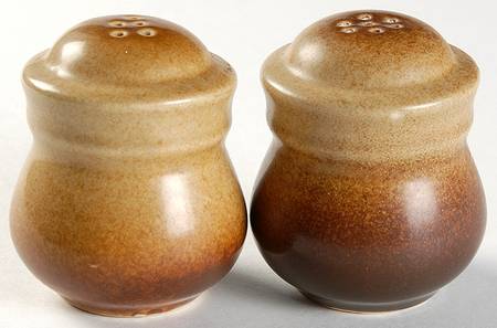 Cottage Salt & Pepper Set