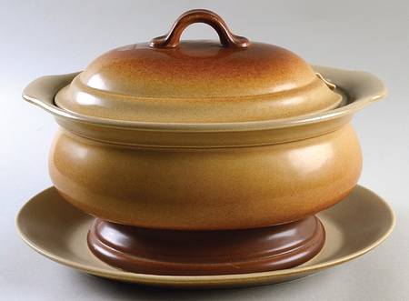 Cottage Tureen & Lid w/Underplate