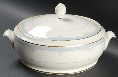 Courtenay Round Covered Vegetable