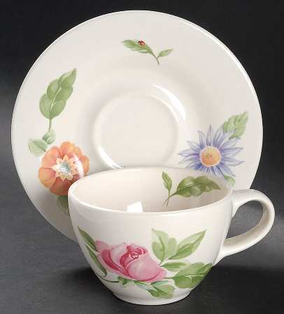 Dahlia Flat Cup & Saucer Set