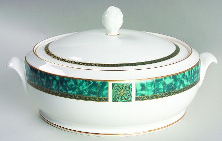 Emerald Radiance Round Covered Vegetable