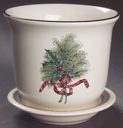 Farmers Market Holiday Greetings Medium Cachepot with Saucer