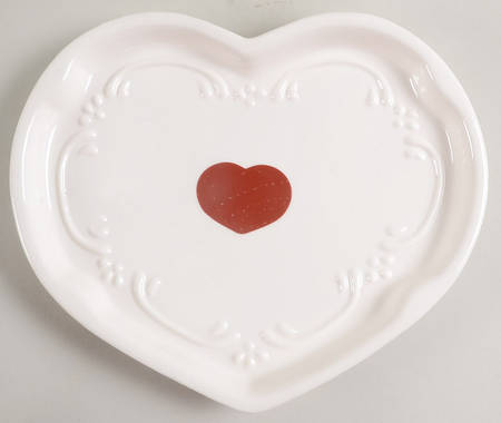 Filigree Heart Shaped Dish