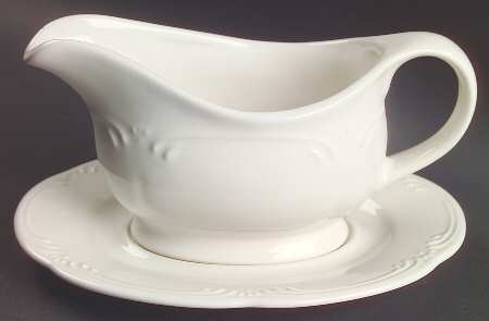 Filigree Gravy Boat & Underplate
