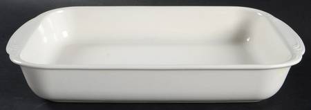Filigree 14" Rectangular Baker