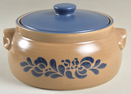 Folk Art 3 Quart Round Covered Casserole