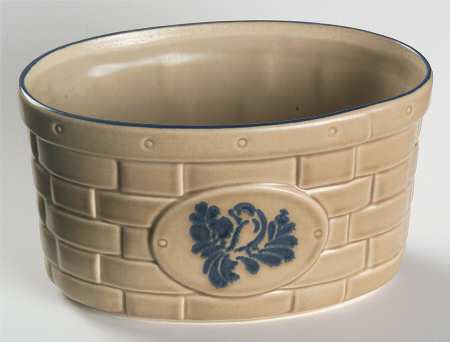 Folk Art 8" Oval Basket