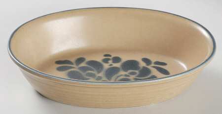 Folk Art 8" Oval Baker