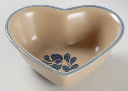Folk Art 6" Heart Shaped Bowl