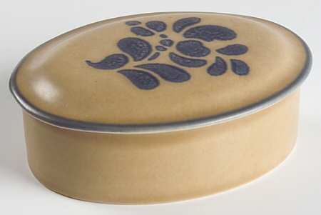 Folk Art Small Oval Box & Lid
