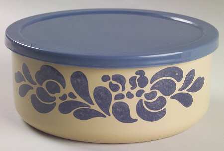 Folk Art 7" Metal Bowl & Plastic Lid