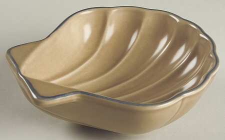 Folk Art Shell Shaped Dish