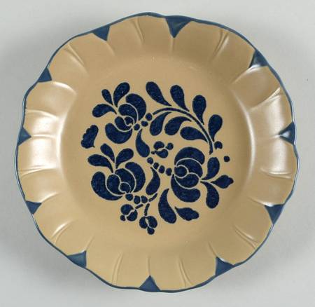 Folk Art 8" Flower Shape Plate