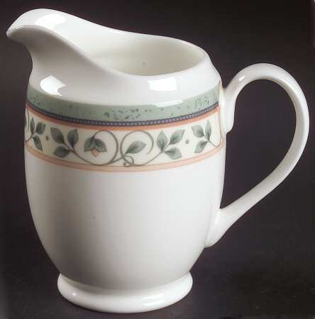 French Quarter (Bone China) Creamer
