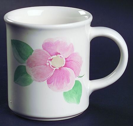 Garland Blush Mug