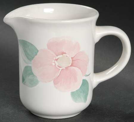Garland Blush Creamer