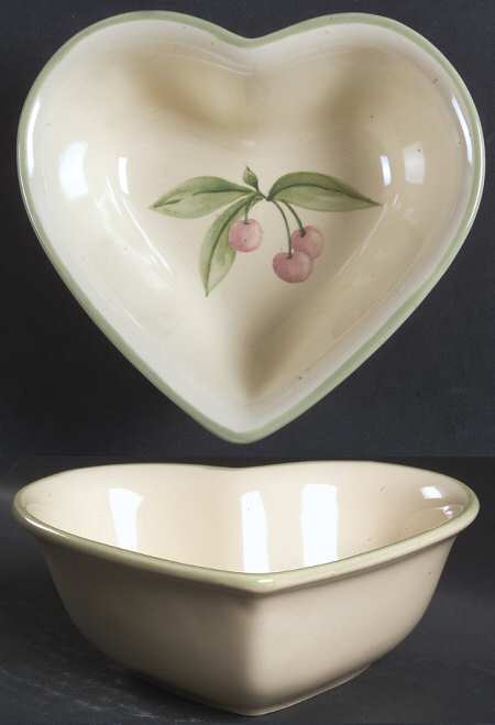 Garden Party (Garden Impressions) 6" Heart Shaped Bowl by Pfaltzgraff