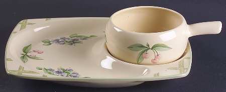 Garden Party (Garden Impressions) Snack Set with 11" (SNTR11) Tray & Stick Handle Soup (SOH) by Pfaltzgraff