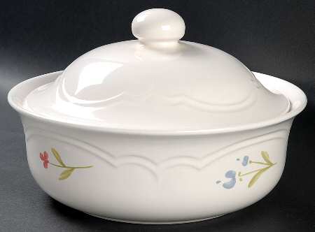 Garland 2 Qt Round Covered Casserole