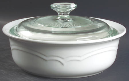 Gazebo White 1 Qt Round Covered Casserole