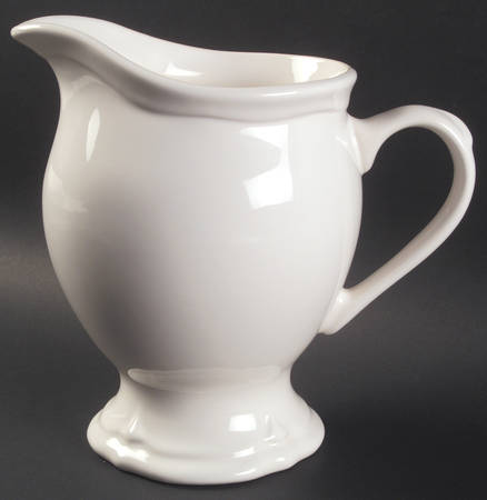 Gazebo White 56 Oz Sculpted Pitcher