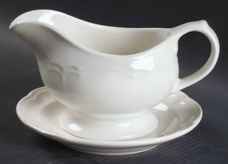 Gazebo White Round Gravy Boat & Underplate (Salad Plate)
