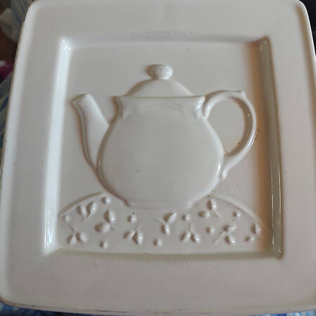 Gazebo White Trivet